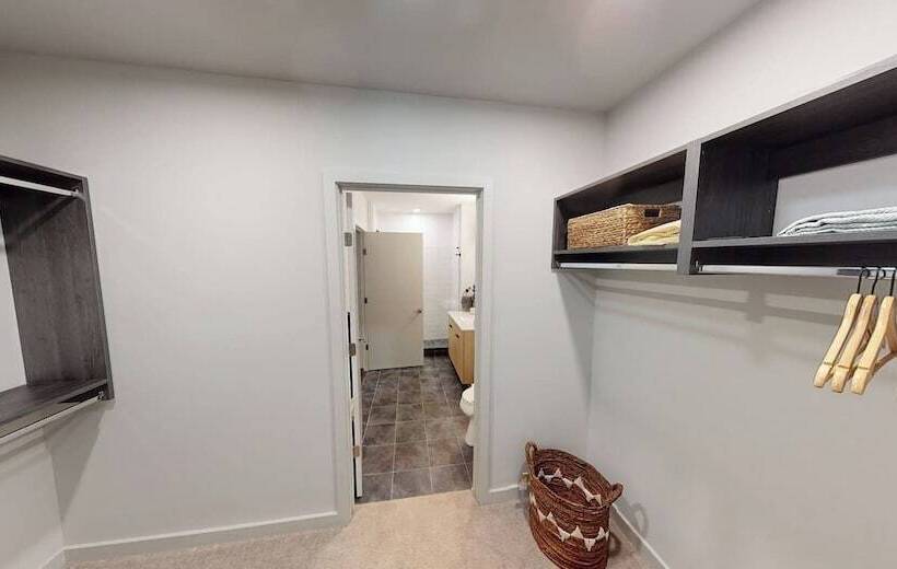 Luxury Apartments By Hyatus At The Asher