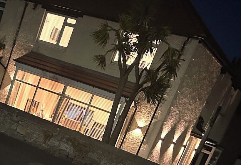 بنسيون Nine King Street Seahouses Room Only Accommodation