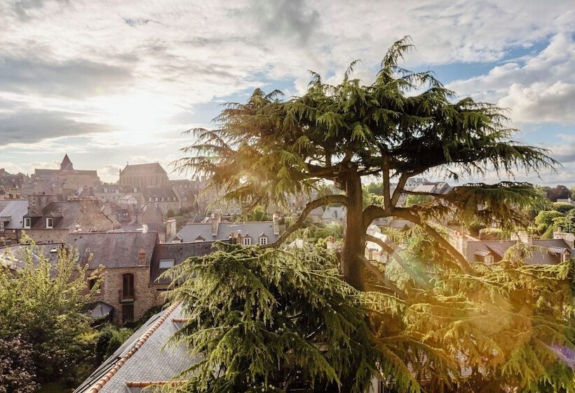 تختخواب و صبحانه Clos Du Cèdre   Maison Et Chambres D Hôtes à Dinan