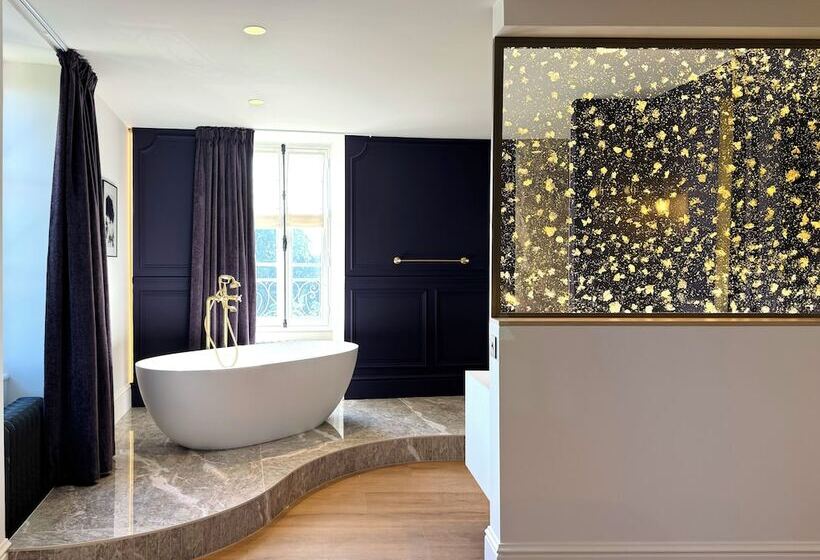 تختخواب و صبحانه Clos Du Cèdre   Maison Et Chambres D Hôtes à Dinan