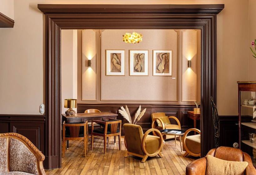 تختخواب و صبحانه Clos Du Cèdre   Maison Et Chambres D Hôtes à Dinan