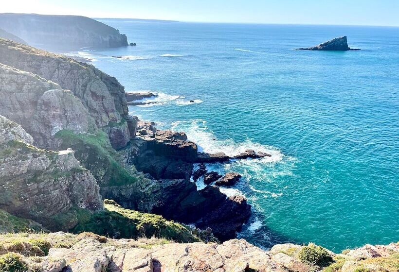 تختخواب و صبحانه Clos Du Cèdre   Maison Et Chambres D Hôtes à Dinan