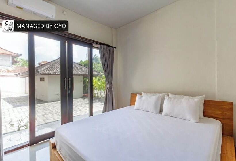 Отель Capital O The Kumpi