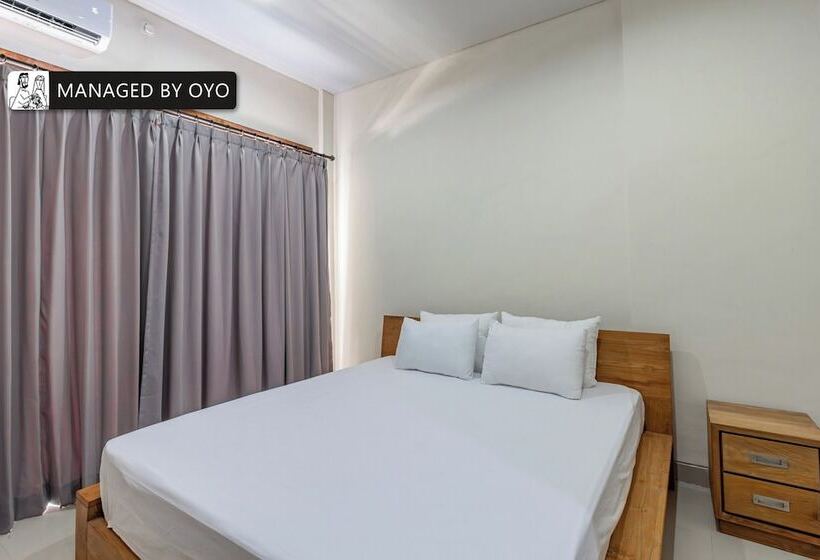 Отель Capital O The Kumpi