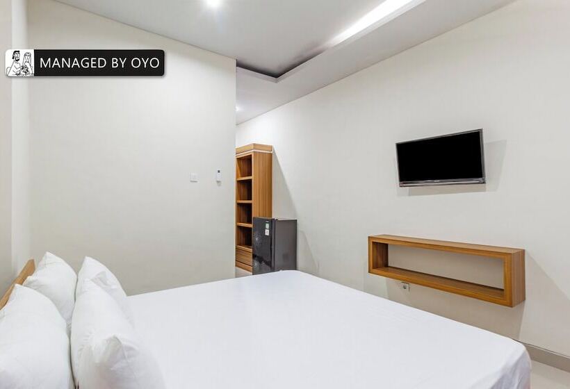 Отель Capital O The Kumpi