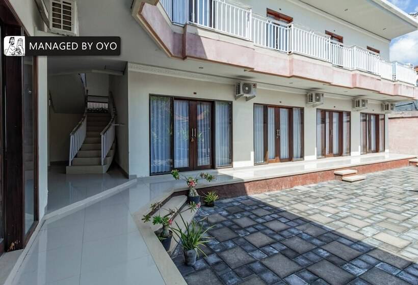 Отель Capital O The Kumpi