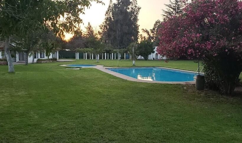 Отель Club House Pirque