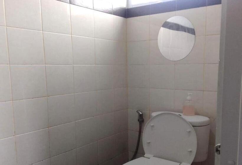 酒店 Oyo 94010 Victoria Square