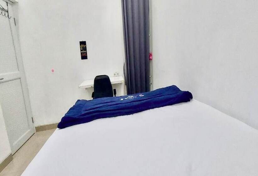 酒店 Oyo 94030 Ar Guest House Syariah