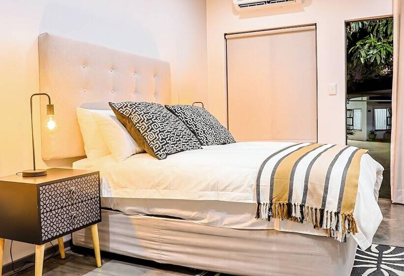 ホテル Siesta Manor Guesthouse