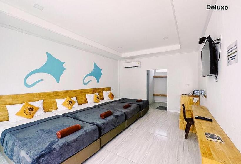 בית מלון כפרי The Toy Beach Resort Rayong