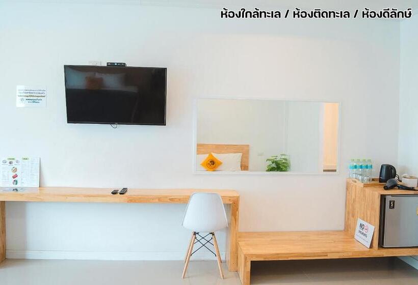 בית מלון כפרי The Toy Beach Resort Rayong