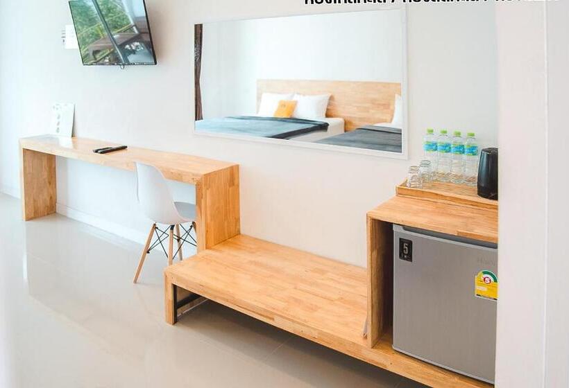 בית מלון כפרי The Toy Beach Resort Rayong