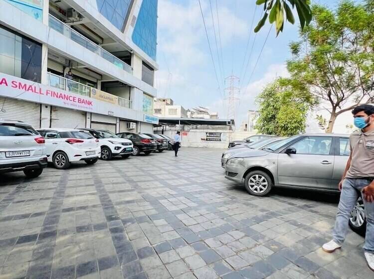 4 Ever Hotel ,surat