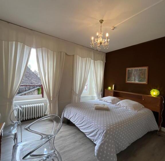 Отель Hôtel Restaurant Le Beffroi