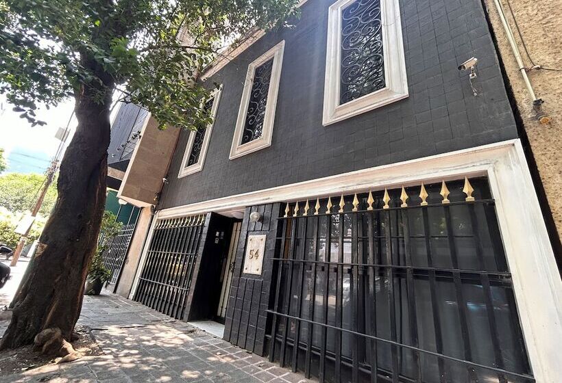 هتل Singular Reforma