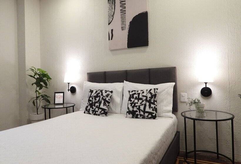 هتل Singular Reforma