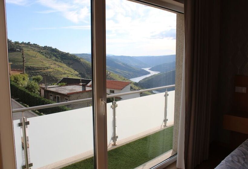 호텔 Socalcos Do Douro House