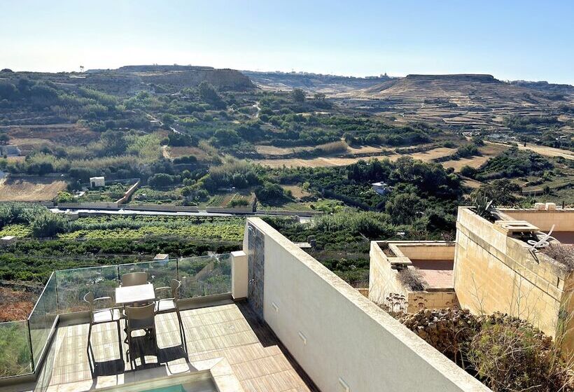 پانسیون All Nations Duplex With Pool