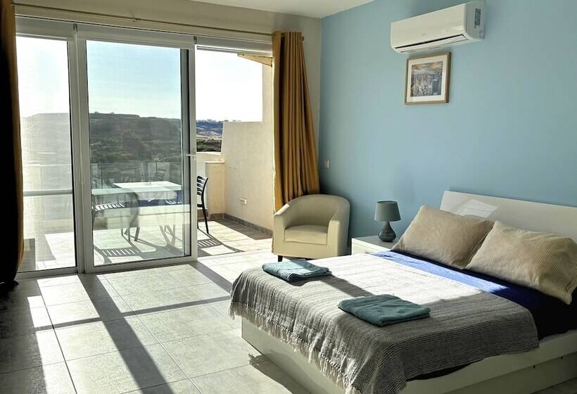 پانسیون All Nations Duplex With Pool