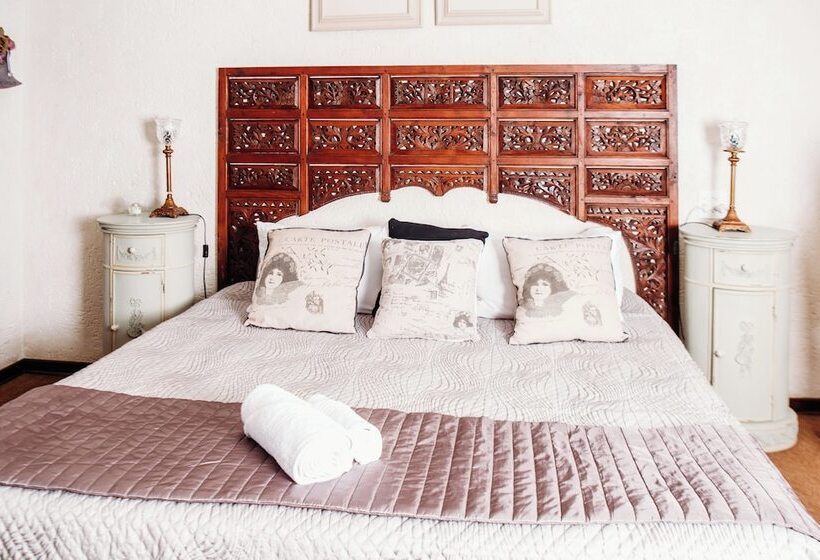 פנסיון Grace View Guest House