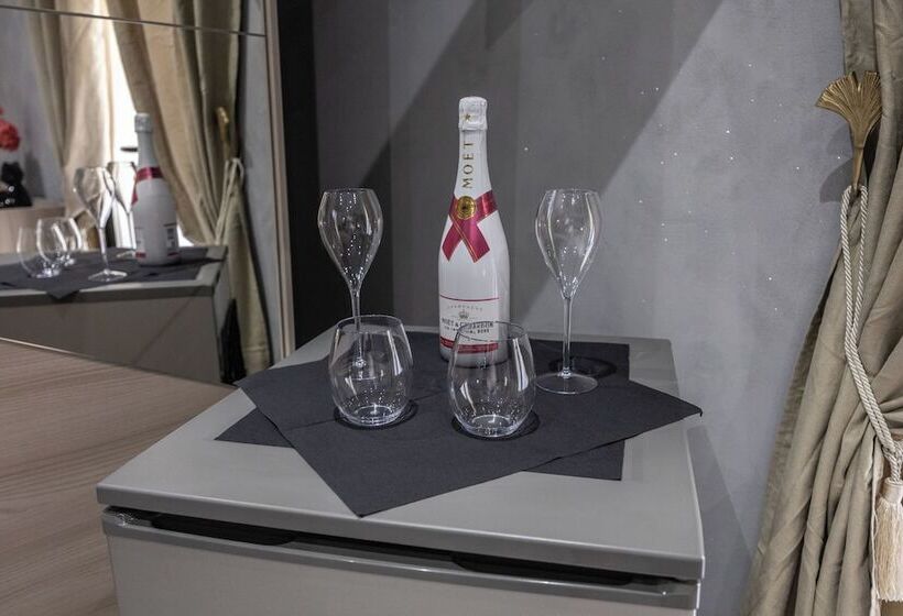 تختخواب و صبحانه Matilde Valletta Suites