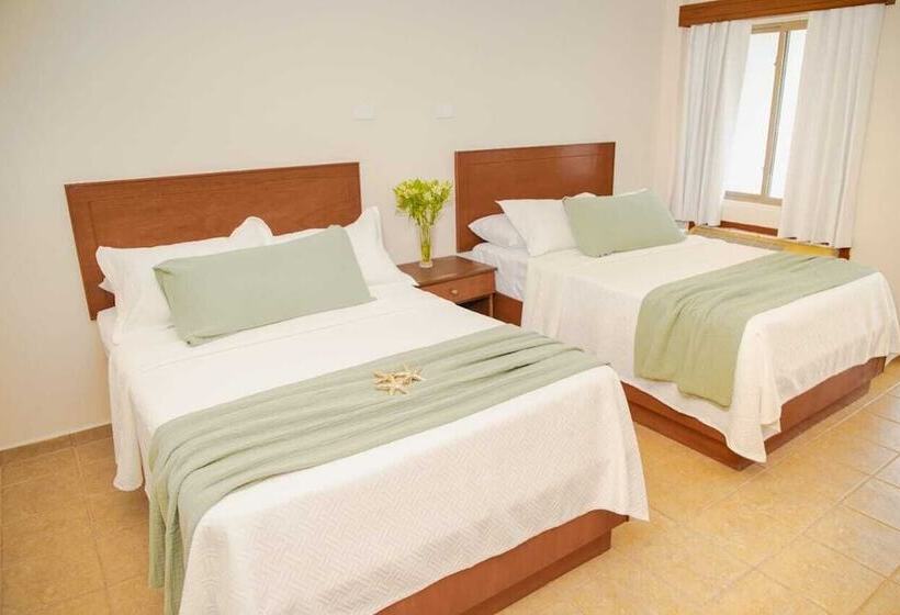 Costa Elegante Hotel & Suites