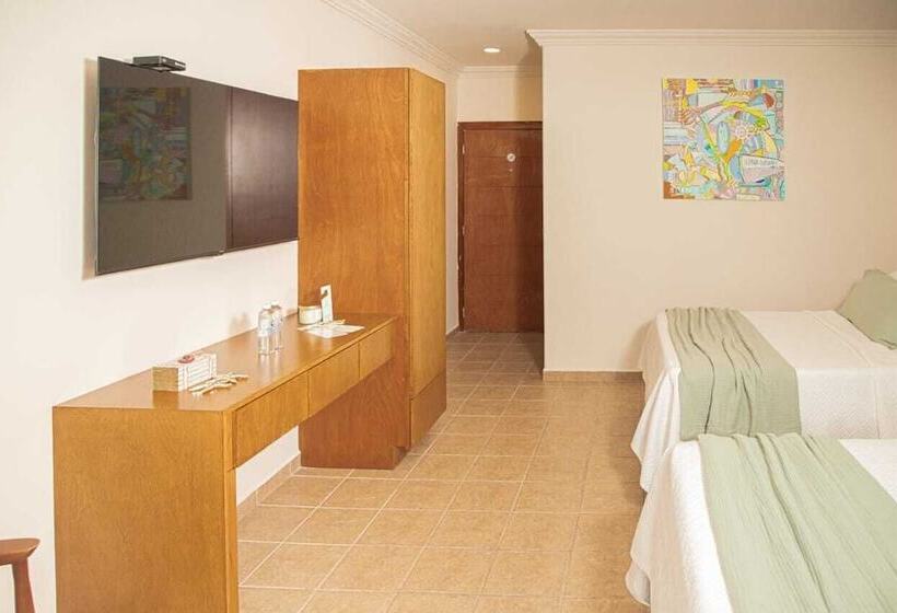 Costa Elegante Hotel & Suites