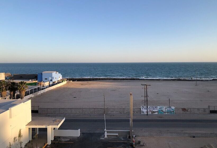 Costa Elegante Hotel & Suites