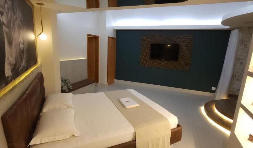 Fiesta Brasilia Motel