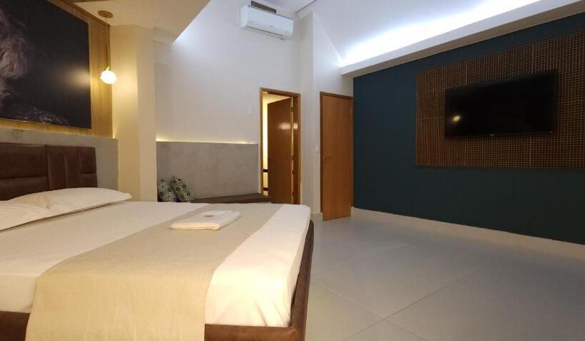 Fiesta Brasilia Motel