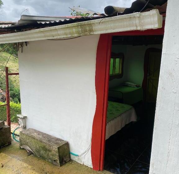 מלון כמוסות Finca Hotel Tierra Grata