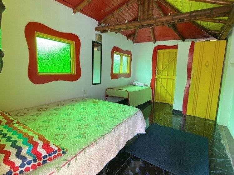 מלון כמוסות Finca Hotel Tierra Grata