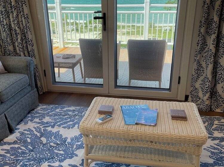 בית מלון כפרי Great Cistern Beach Village