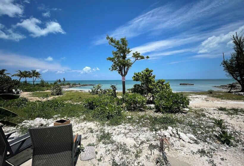 בית מלון כפרי Great Cistern Beach Village