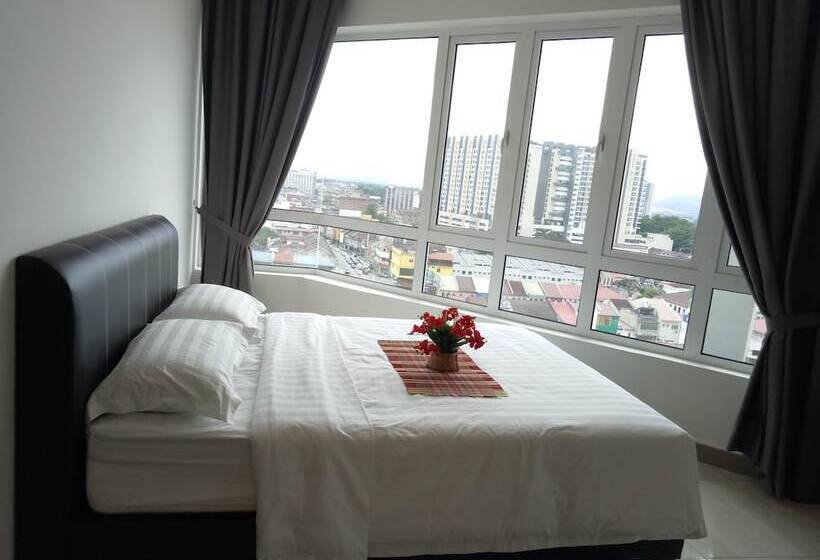هتل The Octagon Premium Suite   Ipoh