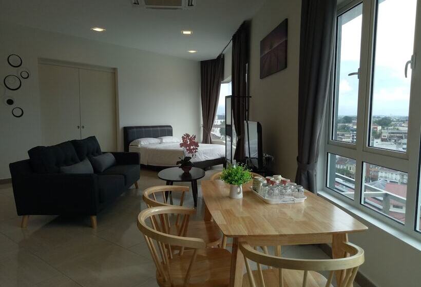 هتل The Octagon Premium Suite   Ipoh