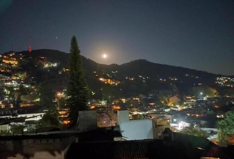 ユースホステル Valle De Ensueño