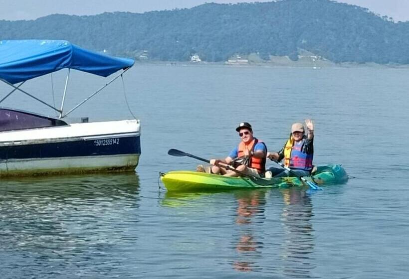 ユースホステル Valle De Ensueño