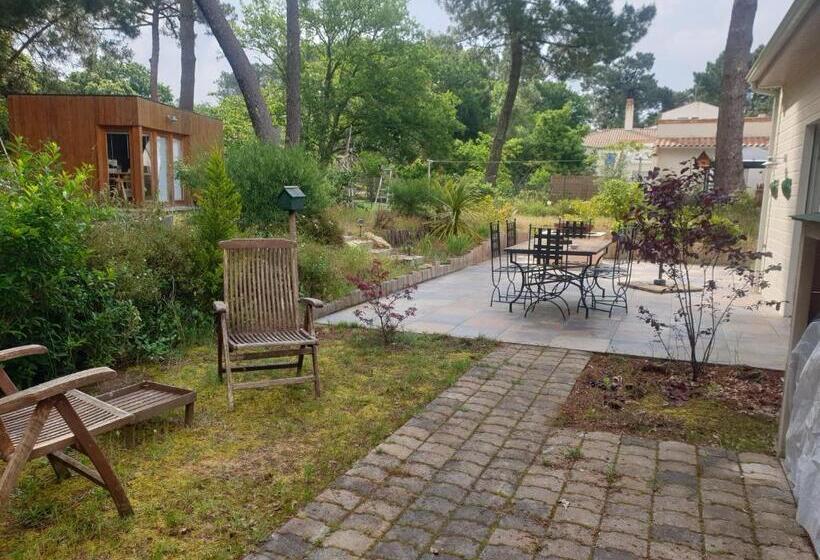 住宿加早餐  Chambre D Hôte La Maison Des Fées