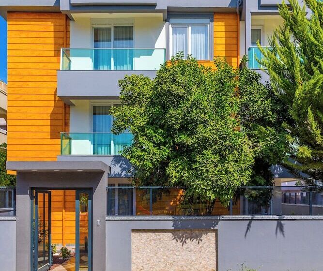 Brandhill Airport Suites