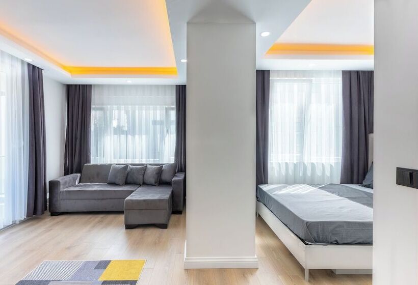 Brandhill Airport Suites