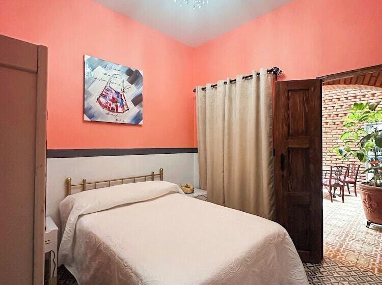 בית מלון כפרי Boutique Doña Celia