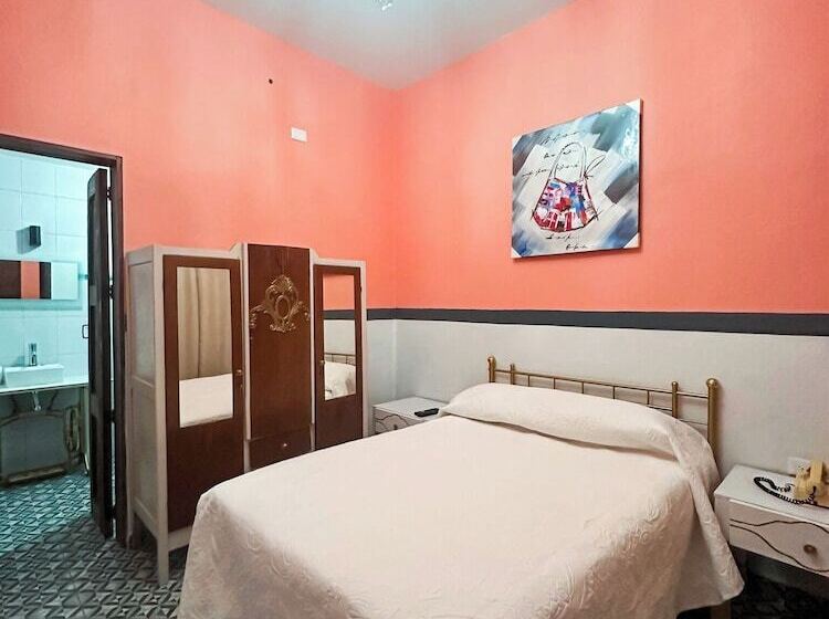 בית מלון כפרי Boutique Doña Celia