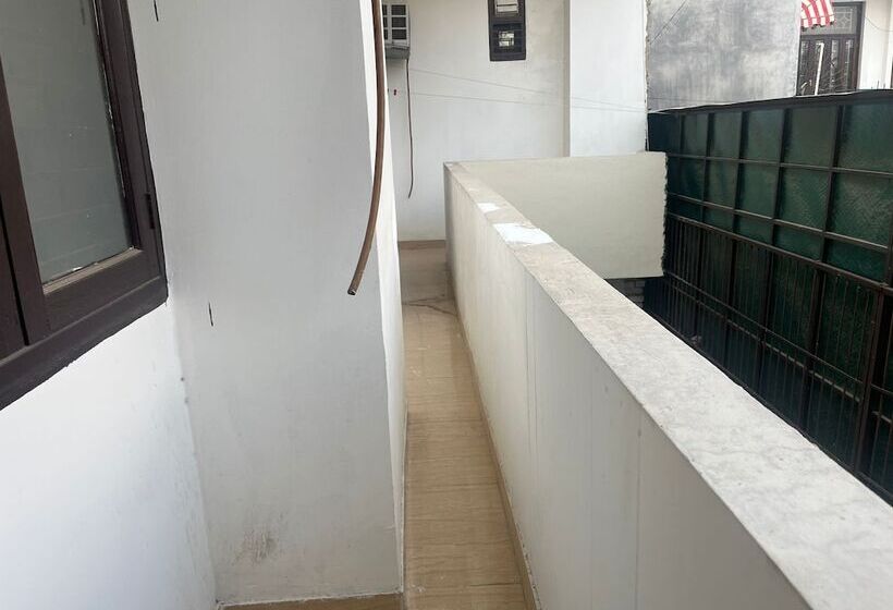 酒店 Cleo Elegance Rooms & Banquet