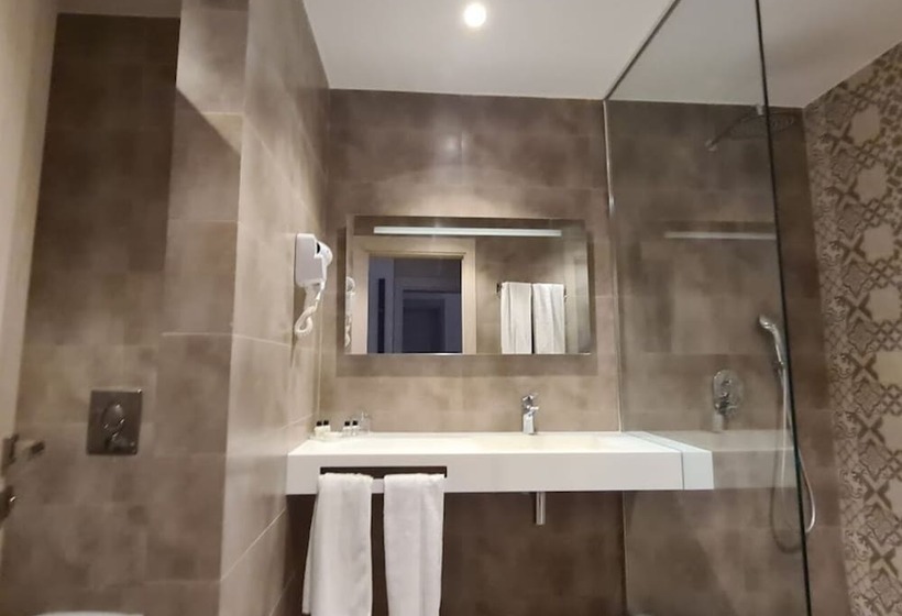 هتل Hôtel Ben Aouda & Spa