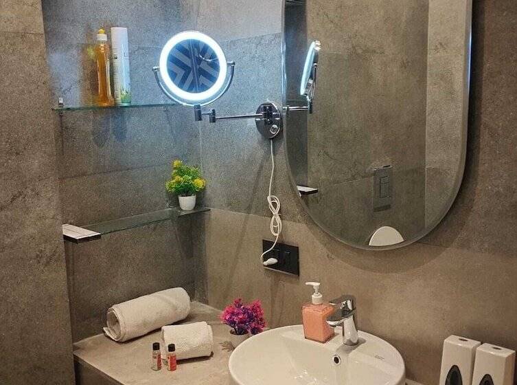 酒店 Loft Studios Noida