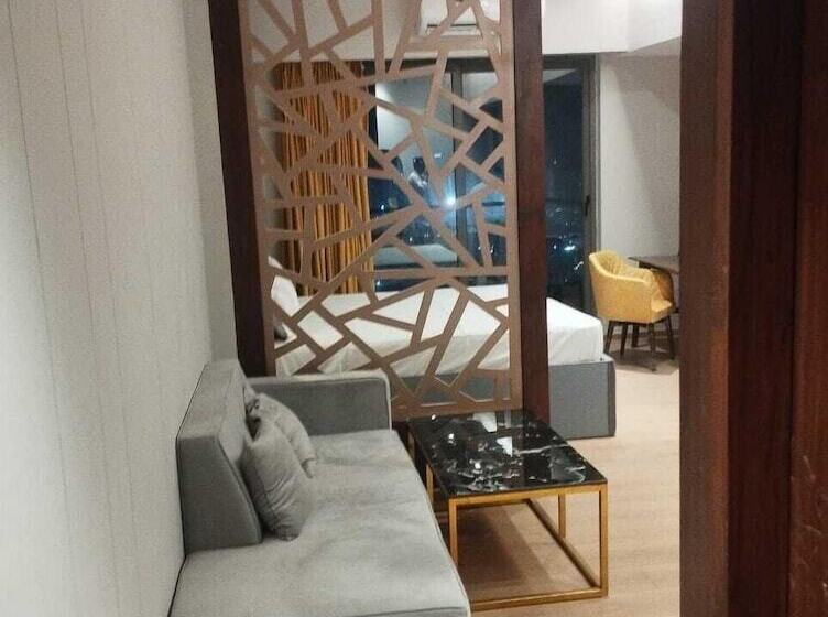 酒店 Loft Studios Noida