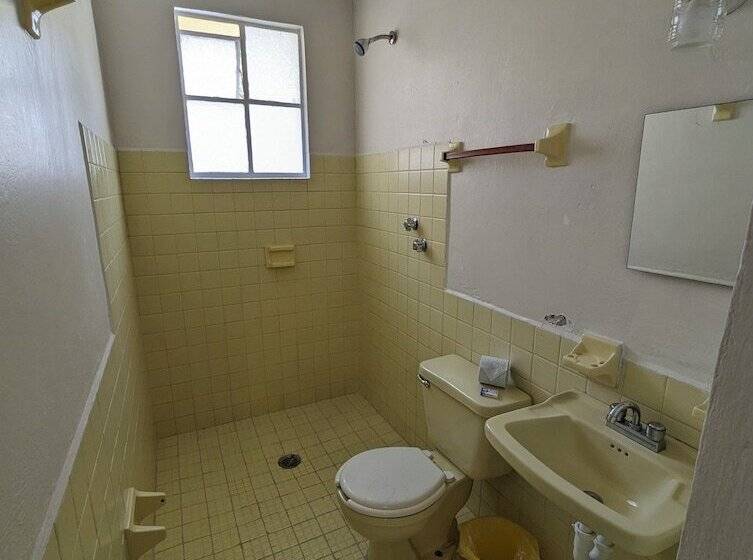 فندق Posada Familiar Ivonne