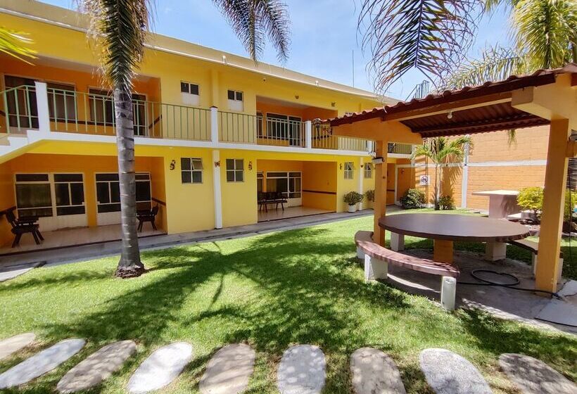 فندق Posada Familiar Ivonne